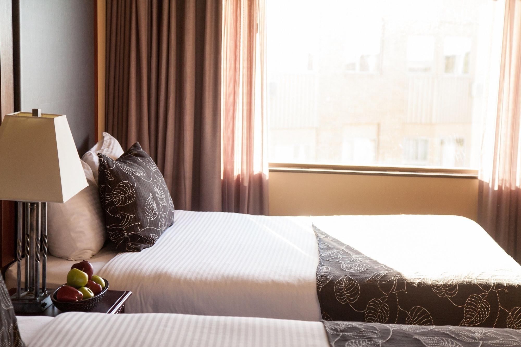 เมดิซิน แฮต ลอดจ์ เทรดมาร์ค คอลเลคชั่น บาย วินด์แฮม Hotel เมดิซีนแฮท ภายนอก รูปภาพ
