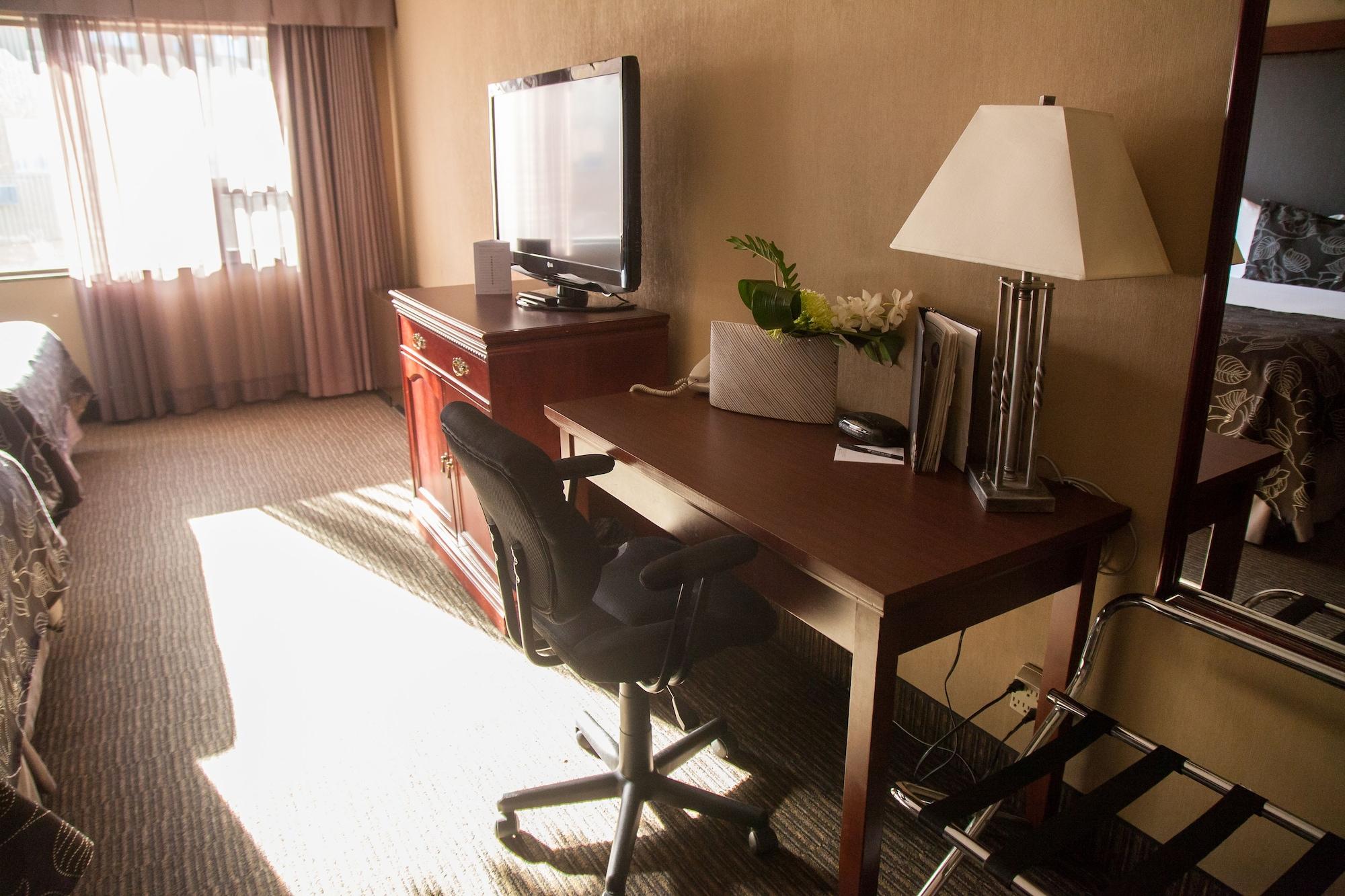 เมดิซิน แฮต ลอดจ์ เทรดมาร์ค คอลเลคชั่น บาย วินด์แฮม Hotel เมดิซีนแฮท ภายนอก รูปภาพ